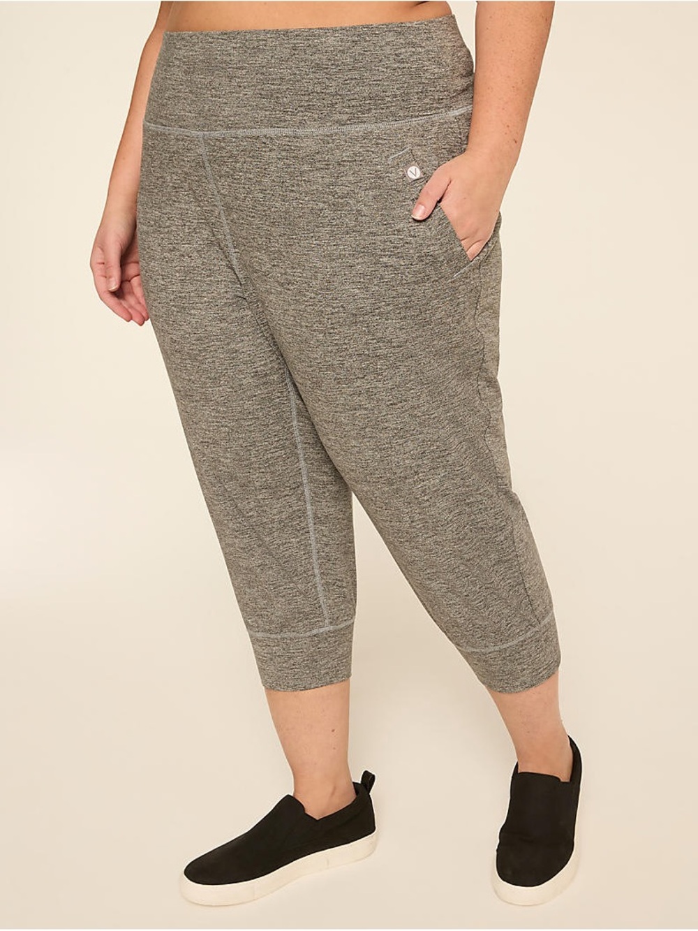 Lane Bryant LIVI Active Soft Capri Jogger Pants Plus Size 26/28 Heather Gray